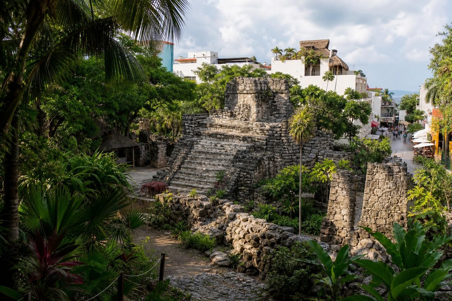 explorez les ruines mayas peu connues situées près de playa del carmen et plongez dans l'histoire fascinante de cette ancienne civilisation loin des foules.