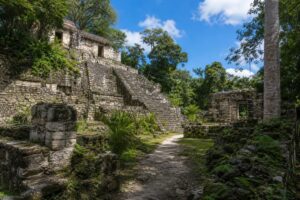 Découvrez les ruines mayas méconnues à proximité de playa del carmen