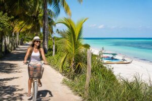 Isla holbox à vélo : découvrez comment explorer l&rsquo;île sans voiture