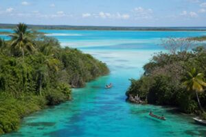 Découvrir Bacalar : la lagune aux 7 couleurs et son canal des pirates