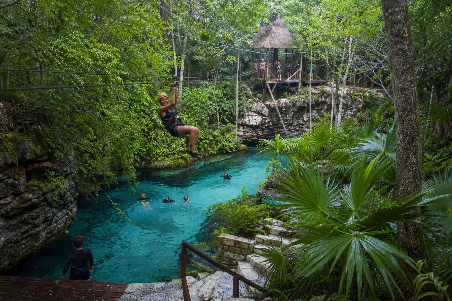 découvrez les parcs xcaret, xel-há et xplor au mexique et choisissez celui qui correspond le mieux à votre aventure entre nature, sensations fortes et découvertes culturelles.