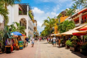 La Quinta Avenida de Playa del Carmen : guide complet pour découvrir cette célèbre avenue
