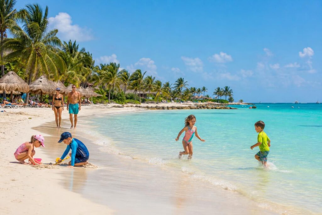 découvrez les meilleures excursions à faire en famille à riviera maya pour des vacances inoubliables alliant aventure, culture et détente pour petits et grands.